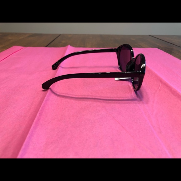 NWT!! Gorgeous!! Georgio Caponi Sunglasses - Picture 2 of 4